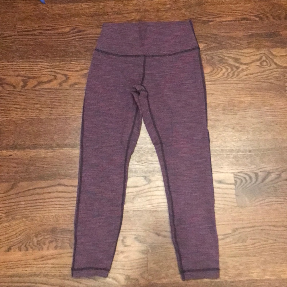 Lululemon wunder under crop. Never worn.